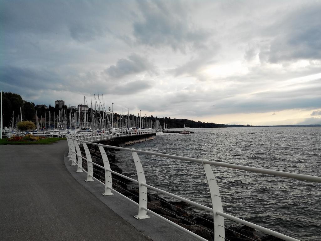 Ibis Budget Thonon Les Bains ภายนอก รูปภาพ